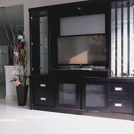 2Br Premium Apartment Berlian Permata Hijau Cakarta Dış mekan fotoğraf