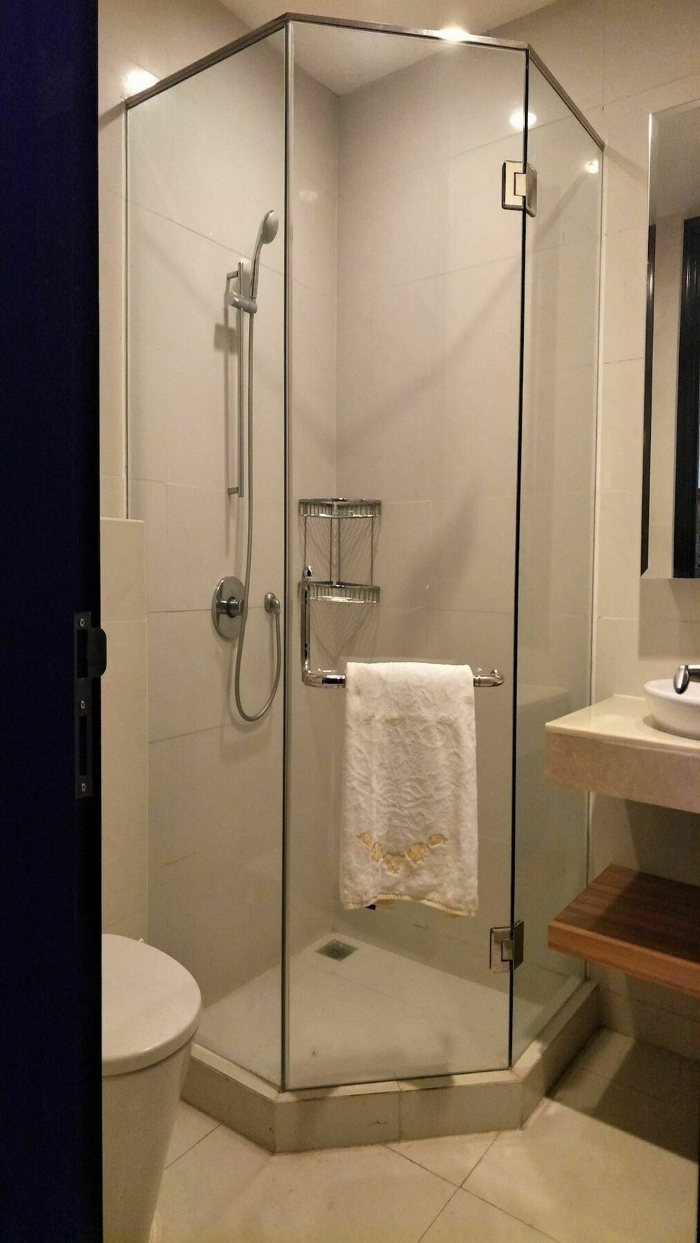 2Br Premium Apartment Berlian Permata Hijau Cakarta Dış mekan fotoğraf