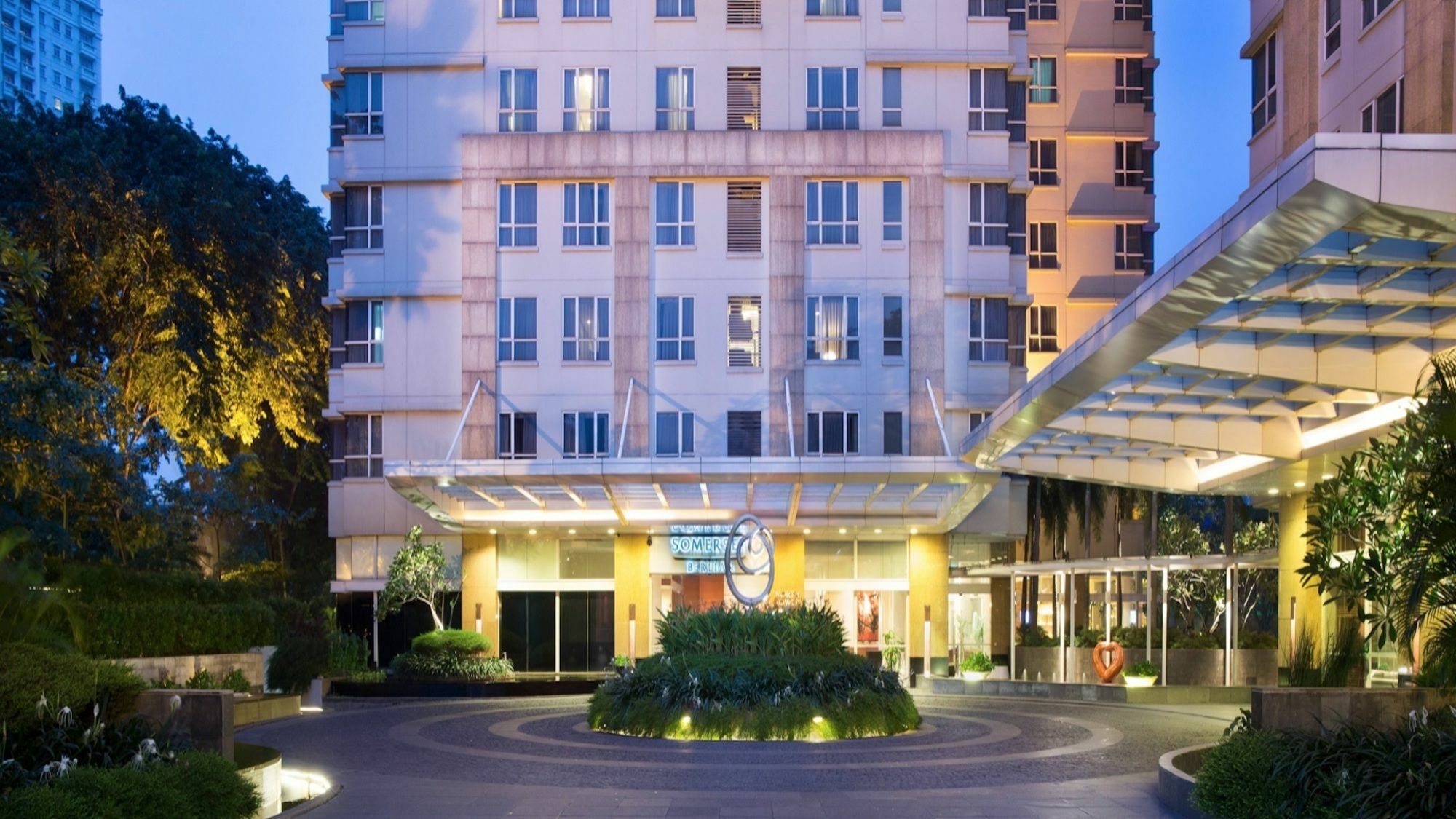 2Br Premium Apartment Berlian Permata Hijau Cakarta Dış mekan fotoğraf
